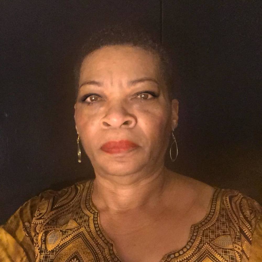 Meet your Posher, Carolyn j.